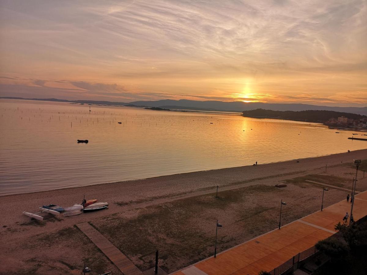 Precioso Apartamento En Primera Linea De Playa Вілагарсія-де-Ароуса Екстер'єр фото